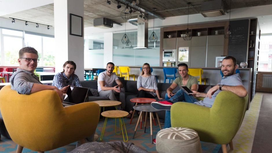 Expansiunea spațiilor de co-working și birourile instant